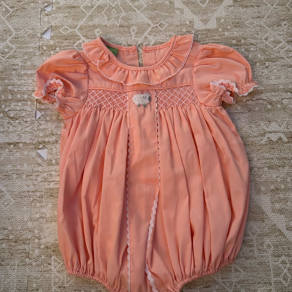 The cutest smocked bubble with a little sheep